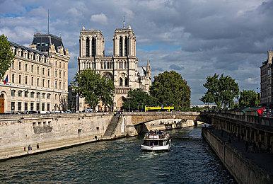 《文艺复兴王国战争》7月15日EA发售 支持简体中文